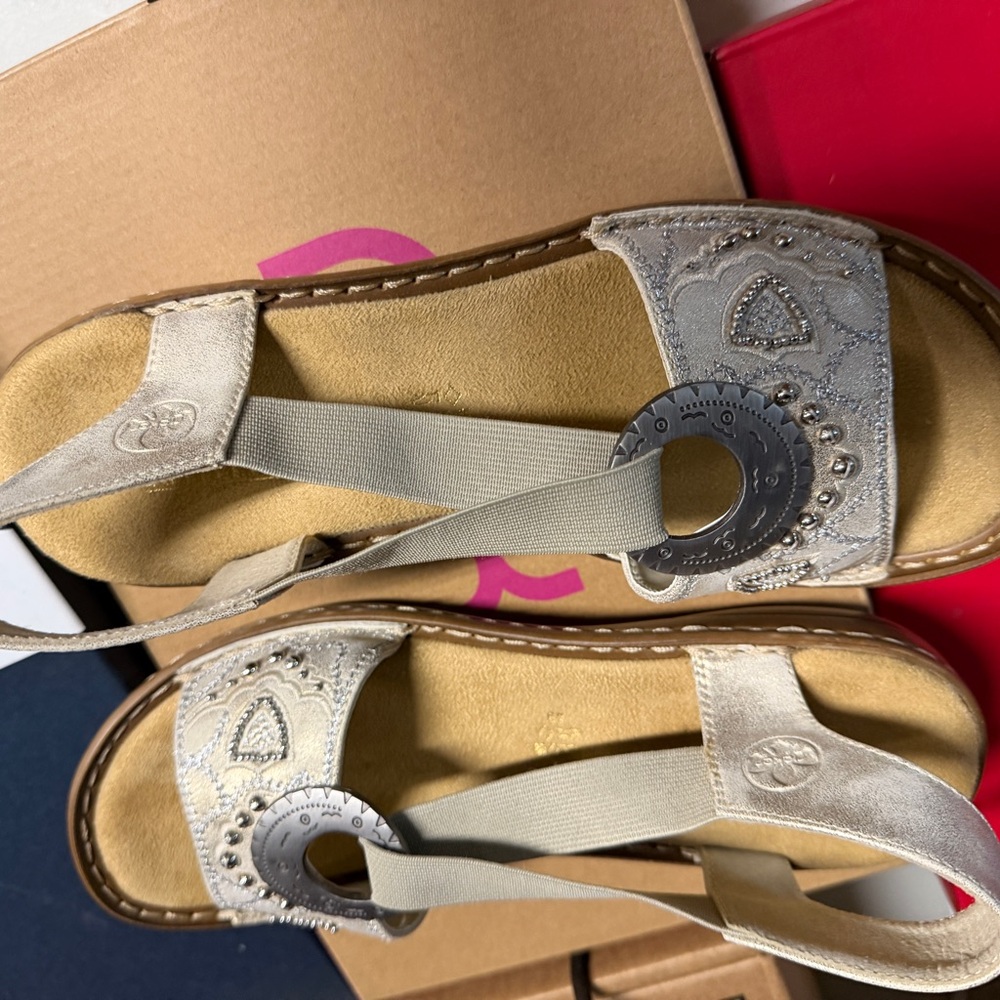 Rieker Light Beige Metallic-Accent Women’s Sandals
